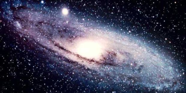 Галактика складається зі старих червоних зірок, число яких вдвічі перевищує кількість зірок Чумацького шляху