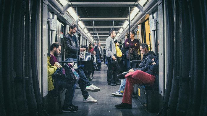 Проїзд без квитка в метро Барселони піддається штрафу в € 100