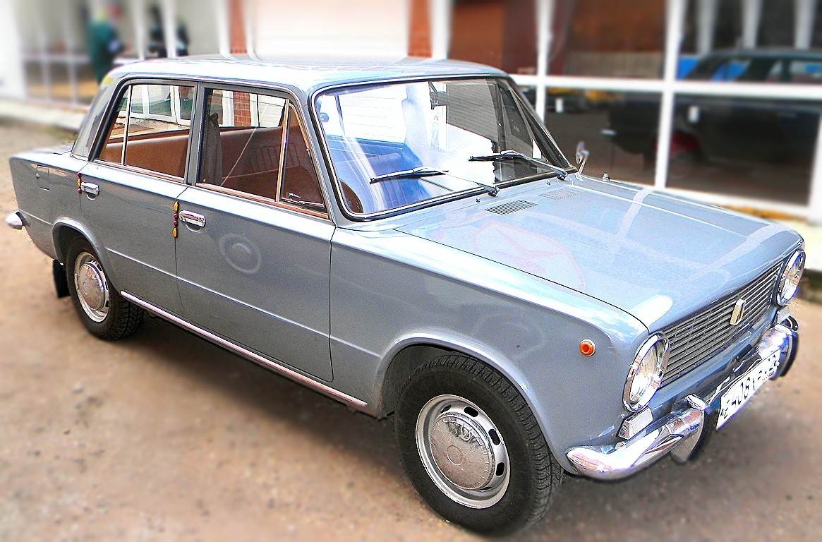 1972 рік ознаменувався для заводу випуском більш сучасною на той момент моделі ВАЗ-2103, яку більшість водіїв прийняли за абсолютно новий автомобіль