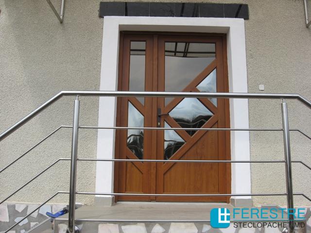 двері ПВХ   Наша компанія займається виробництвом вхідних і балконних металопластикових дверей будь-якої складності і конфігурації